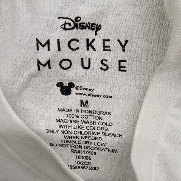 Walt Disney Short Sleeve Graphic T-Shirt Mickey Mouse White Men's Size Med NWT - Picture 2 of 7